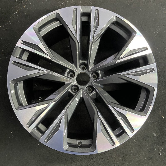 22" Q8 24 22x10 5 double spoke Original OEM Wheel Rim - Front View