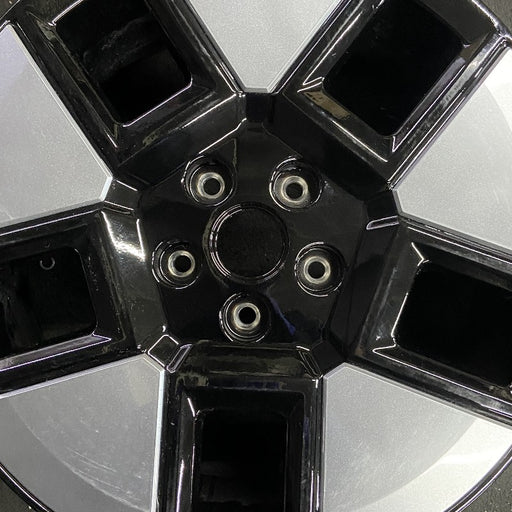 18" SANTA FE 24 hybrid 18x7.5 Original OEM Wheel Rim - Angle View