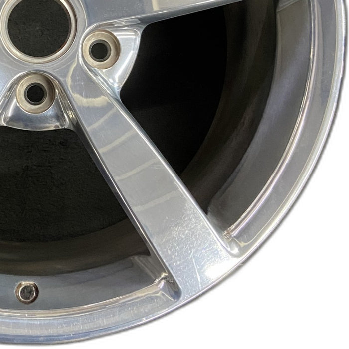 19" CORVETTE 08 19x10 rear 5 single spoke polished opt QG7 Original OEM Wheel - Close-Up Detail