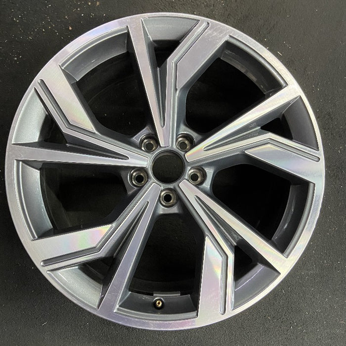 20" Q4 22 20x9 10 spoke bent spoke Original OEM Wheel Rim - Additional View