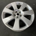 22" RANGE ROVER 13-14 , 22x9.5, 7 spoke Original OEM Wheel Rim - Close-Up Detail