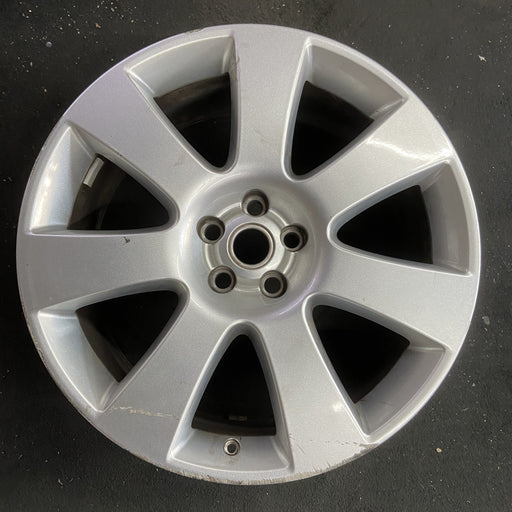 22" RANGE ROVER 13-14 , 22x9.5, 7 spoke Original OEM Wheel Rim - Angle View