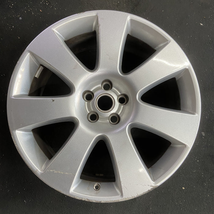 22" RANGE ROVER 13-14 , 22x9.5, 7 spoke Original OEM Wheel Rim - Angle View