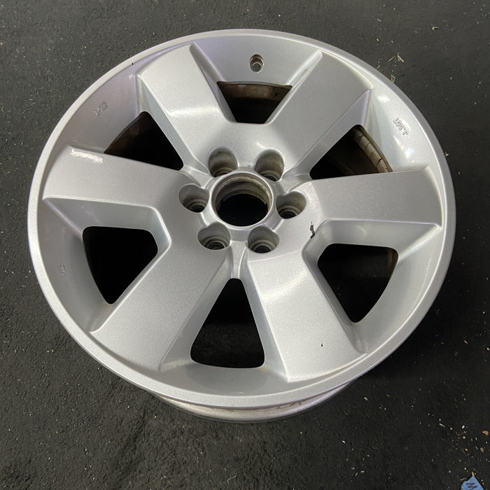 17" PATHFINDER 08-12 17x7.5, alloy , solid spoke Original OEM Wheel Rim - Close-Up Detail