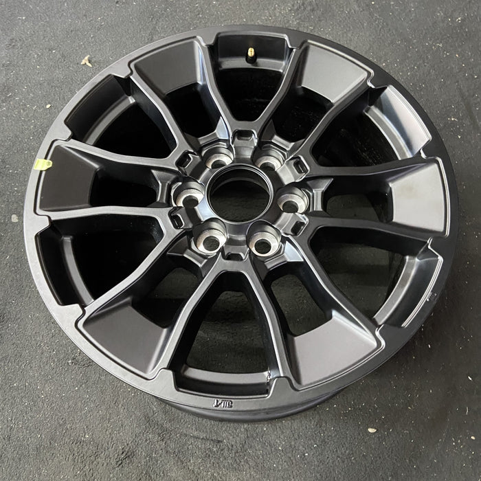 20" SEQUOIA 24 20x8, 6 Y spoke, black Original OEM Wheel Rim - Close-Up Detail