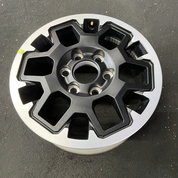 17" TACOMA 24 17x7.5, black Original OEM Wheel Rim - Close-Up Detail