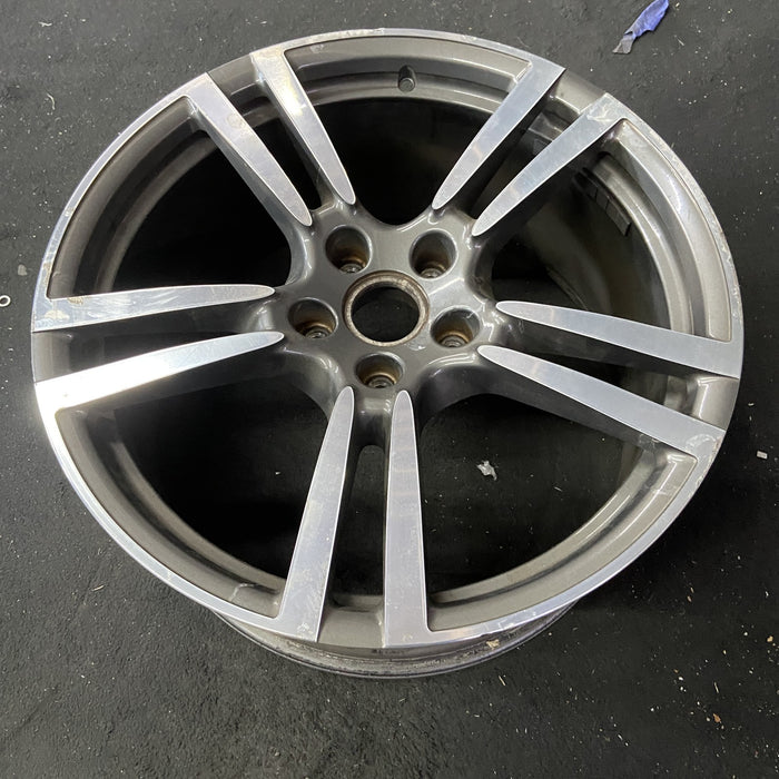21" PORSCHE CAYENNE 11-18 21x10 , 5 double spoke Original OEM Wheel Rim - Close-Up Detail