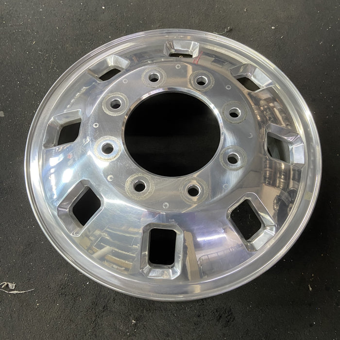 18" SIERRA 3500 PICKUP 24 DRW, 18x6.5, front Original OEM Wheel Rim - Close-Up Detail