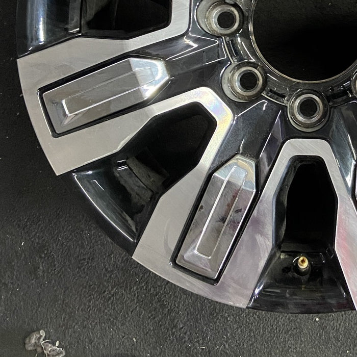 20" SIERRA 2500 PICKUP 24 20x8.5 8 spoke raised spoke machined with black pockets chrome inserts opt Q7F Original OEM Wheel Rim