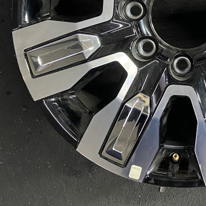 20" SIERRA 2500 PICKUP 24 20x8.5 8 spoke raised spoke machined with black pockets chrome inserts opt Q7F Original OEM Wheel Rim