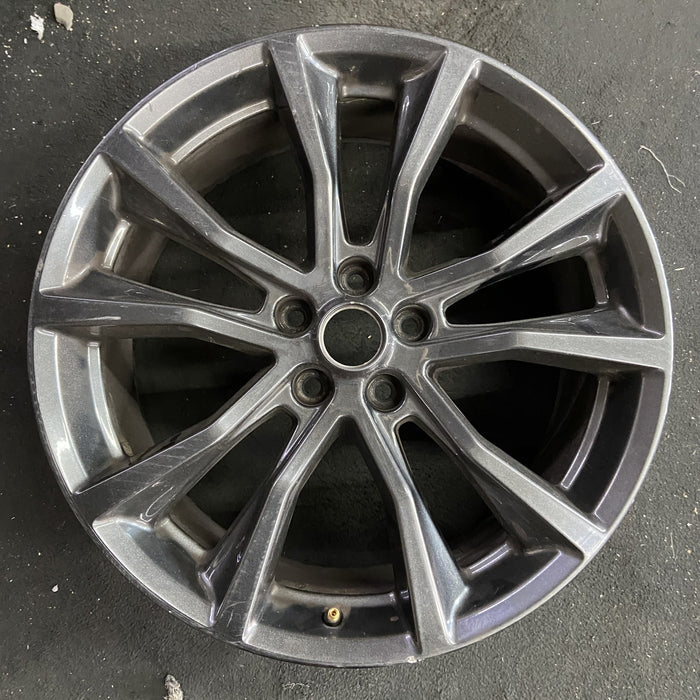 20" EXPLORER 17-19 20x8.5, , 10 spoke, , dark gray Original OEM Wheel Rim - Angle View