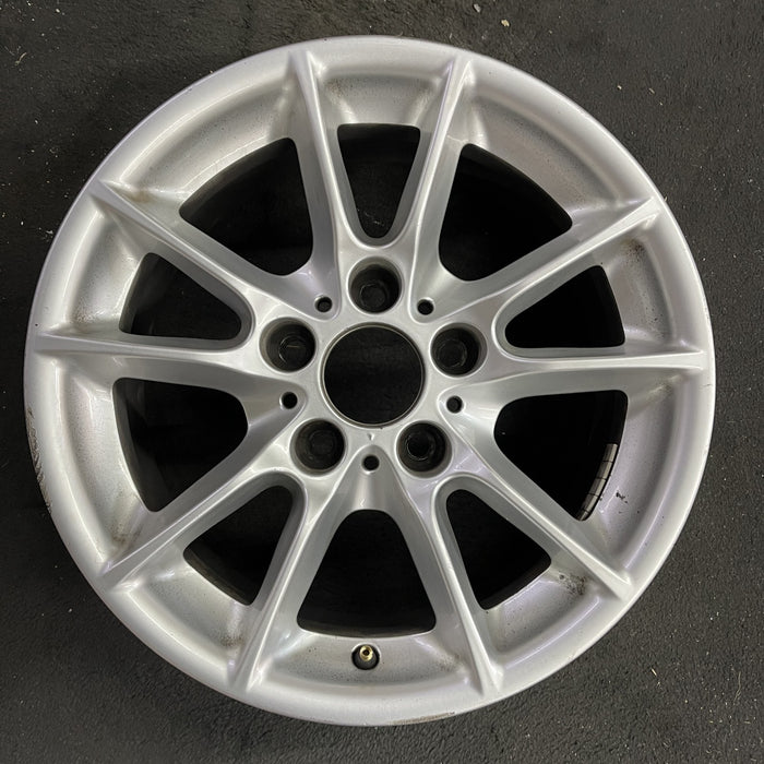 16" BMW 525i 01-03 16x7 , 10 spoke, thin radial spoke Original OEM Wheel Rim - Angle View