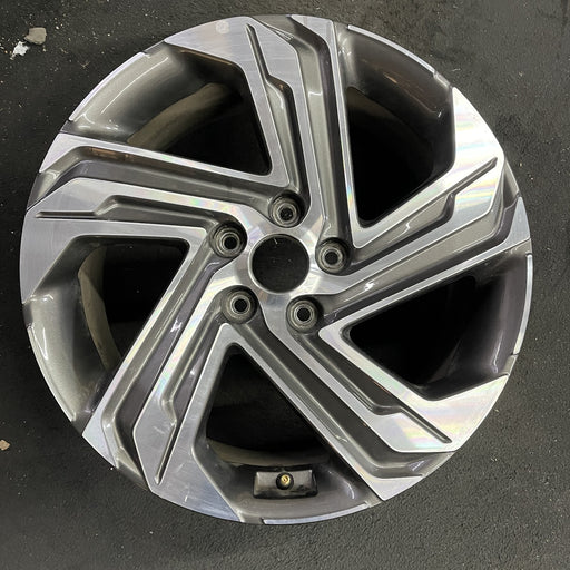 18" SANTA FE 21 18x7.5 Original OEM Wheel Rim - Angle View