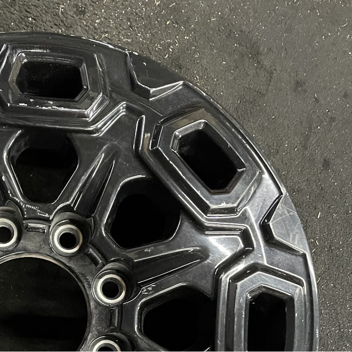 20" SIERRA 2500 PICKUP 20-21 20x8.5 16 hole high gloss black opt SHH Original - Close-Up Detail