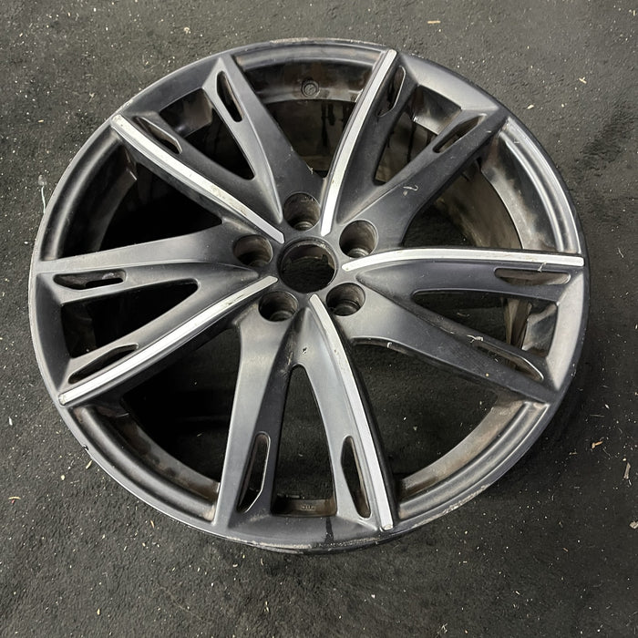 17" ALFA-ROMEO 4C 15-18 front, 17x7 , , Original OEM Wheel Rim - Close-Up Detail