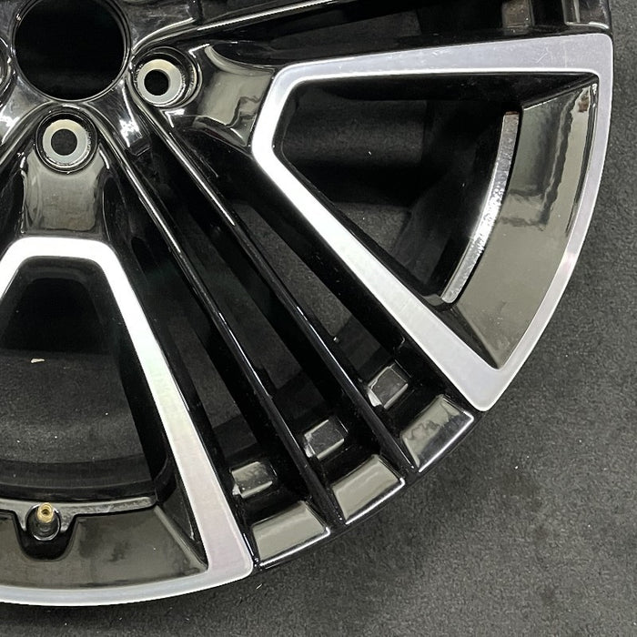 21" XC40 19-21 21x8.5 Original OEM Wheel Rim - Back View