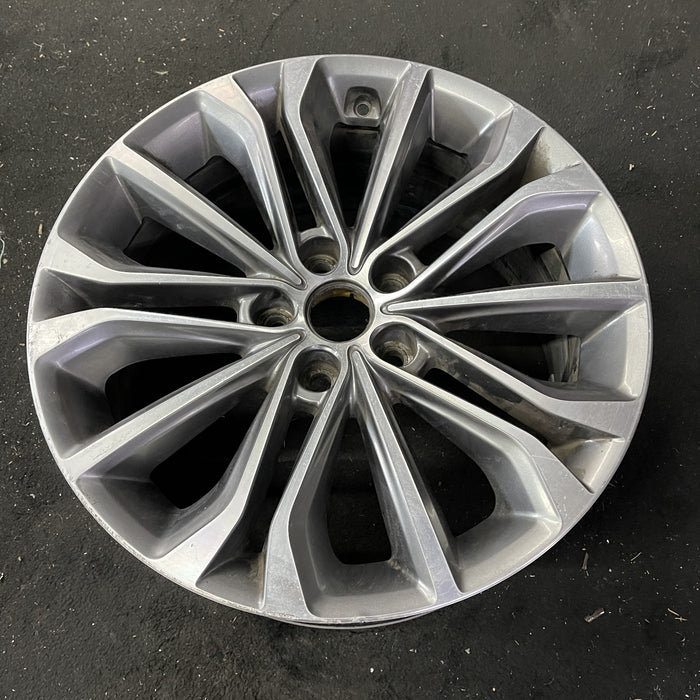 18" G80 17 18x8 Original OEM Wheel Rim - Close-Up Detail