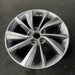 18" SANTA FE 19 18x7.5 , SWB Original OEM Wheel Rim - Close-Up Detail