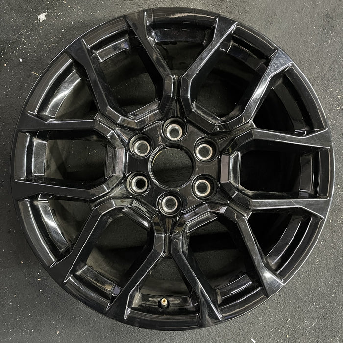 20" CANYON 23-24 20x9, black Original OEM Wheel Rim - Angle View
