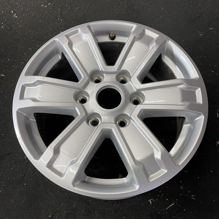 17" RANGER 24 17x7.5, , single spoke Original OEM Wheel Rim - Close-Up Detail