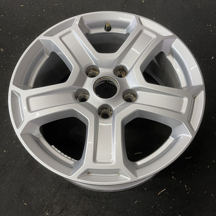 17" WRANGLER 18 VIN X , 17x7.5, , aluminum, straight spoke, w/recessed outer - Close-Up Detail
