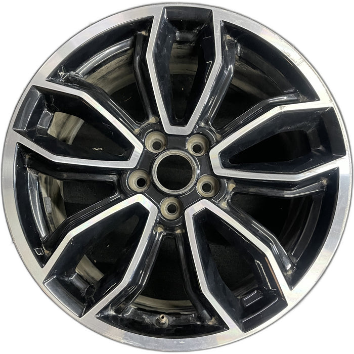19" MUSTANG 13-14 19x8.5 , machined edges , 5 split spoke, Y spoke design - Front View