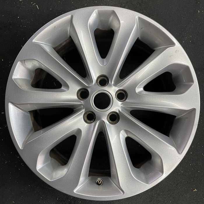 20" RANGE ROVER 13-17 , 20x8.5, , silver Original OEM Wheel Rim - Angle View