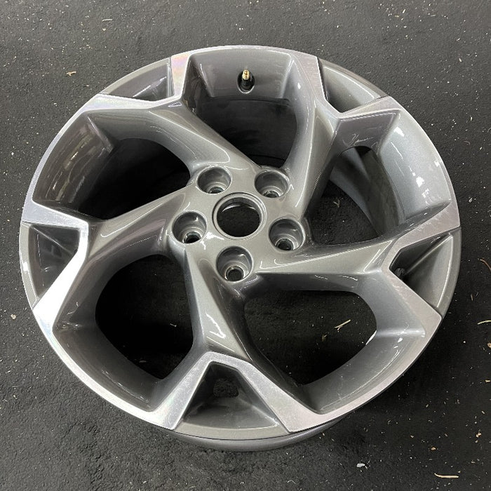17" TRAX 24 17x7.5 gray opt Q7D Original OEM Wheel Rim - View 8