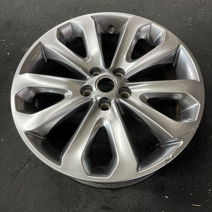 20" RANGE ROVER 13-17 , 20x8.5, , shadow chrome Original OEM Wheel Rim - Close-Up Detail