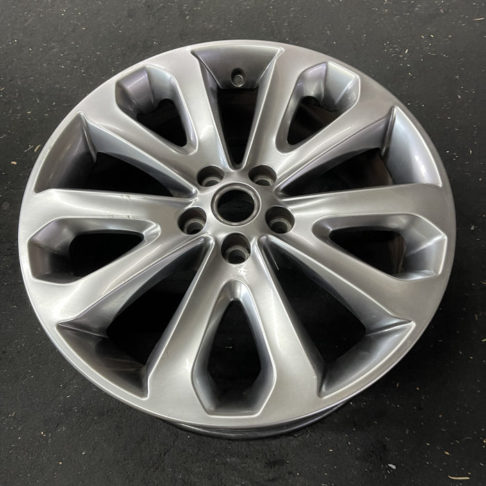 20" RANGE ROVER 13-17 , 20x8.5, , shadow chrome Original OEM Wheel Rim - Close-Up Detail