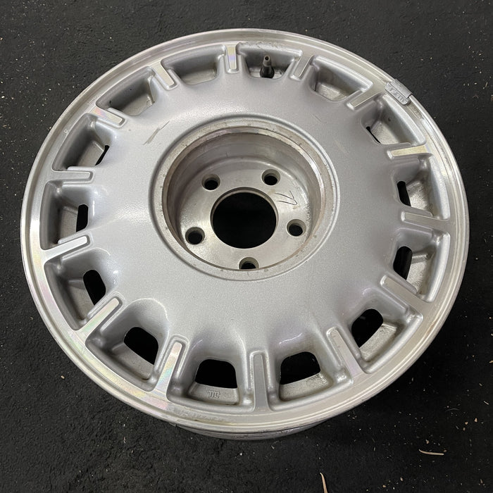 16" ELDORADO 92 16x7 , 14 slot Original OEM Wheel Rim - Close-Up Detail