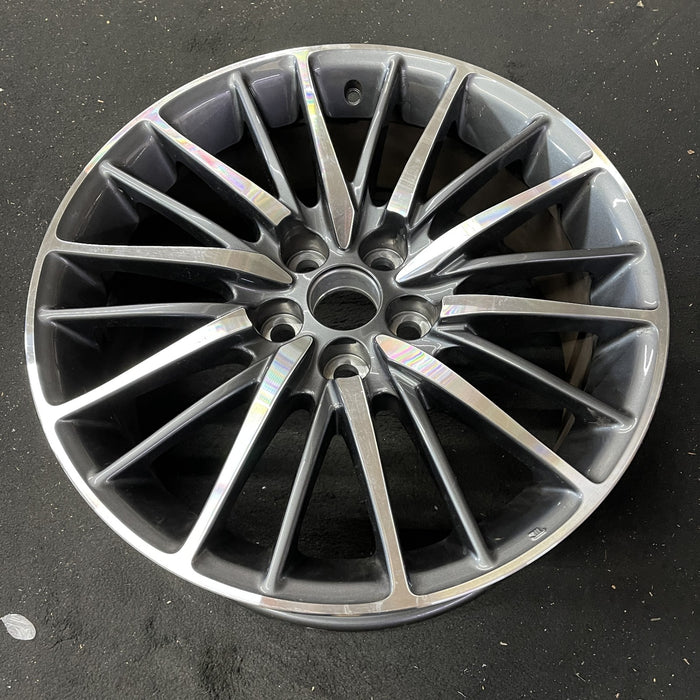 19" LEXUS LS460 13-17 , 19x8, 20 spoke Original OEM Wheel Rim - Close-Up Detail