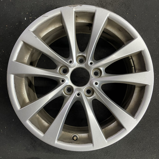 17" BMW 320i 12-13 , 17x7.5 , 5 spoke, V spoke, narrow spoke edge Original OEM - Angle View