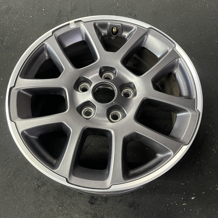 18" GLADIATOR 20-21 18x7.5, Original OEM Wheel Rim - Close-Up Detail