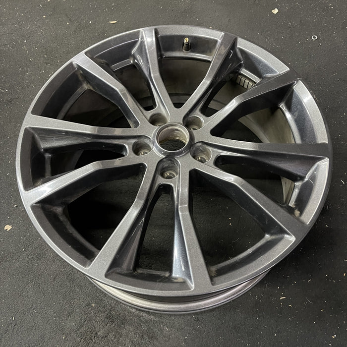 20" EXPLORER 17-19 20x8.5, , 10 spoke, , dark gray Original OEM Wheel Rim - Close-Up Detail