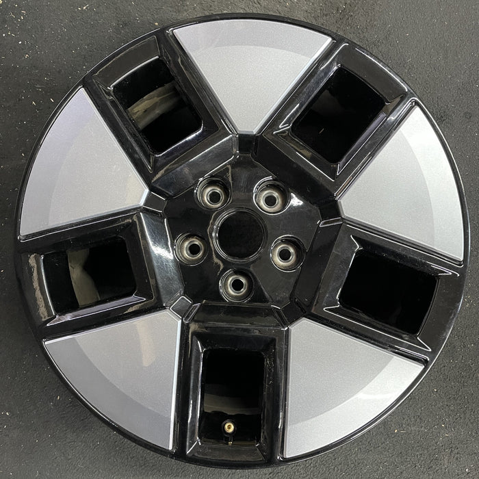 18" SANTA FE 24 hybrid, 18x7.5 Original OEM Wheel Rim - Angle View