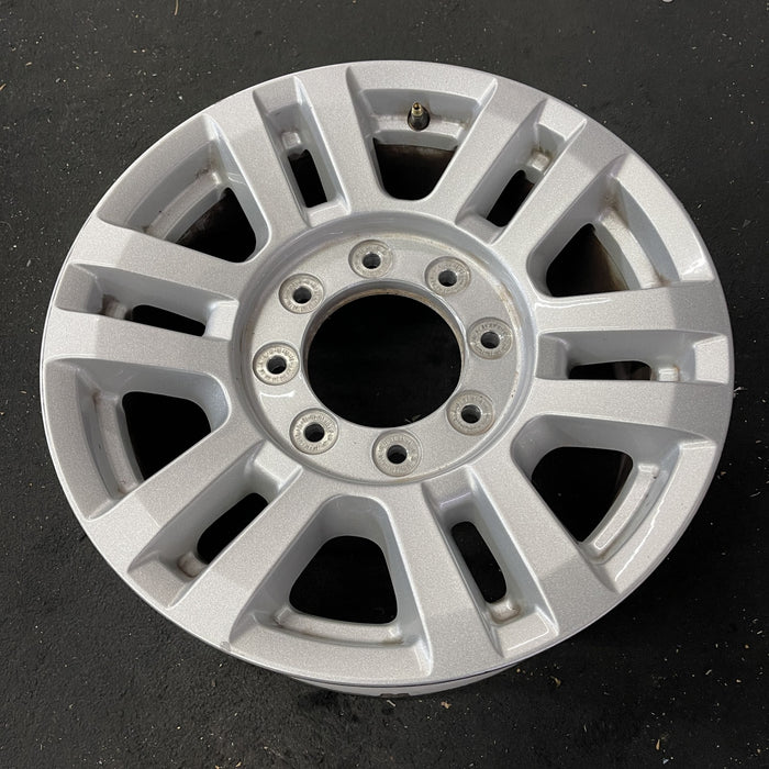 18" FORD F250SD PICKUP 17 18x8 , aluminum, 12 spoke , silver Original OEM Wheel - Close-Up Detail