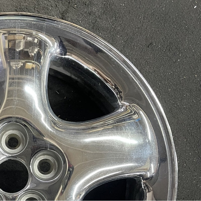 16" PT CRUISER 01 16x6 5 spoke w/o dimples; chrome wide spoke Original OEM - Close-Up Detail