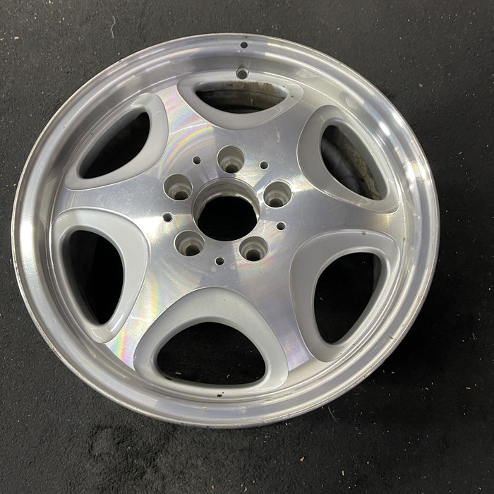 16" MERCEDES C-CLASS 97 202 Type; C230, 16x7.5, 6 hole Original OEM Wheel Rim - Close-Up Detail