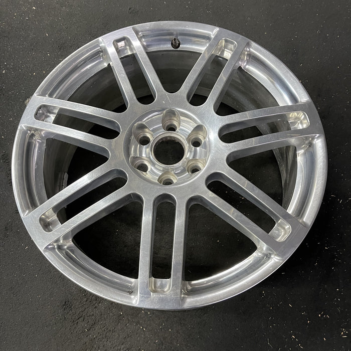 20" SRX 07-09 20x8, Original OEM Wheel Rim - Close-Up Detail