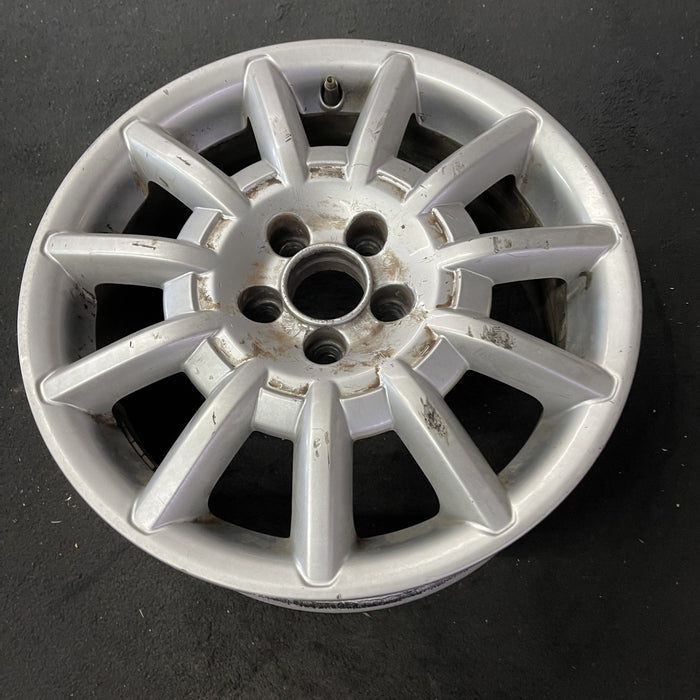 16" BEETLE 02-07 16x6.5, alloy, 11 spoke Original OEM Wheel Rim - Close-Up Detail