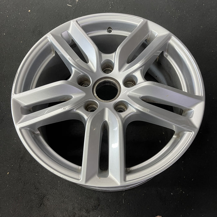 18" PORSCHE CAYENNE 15-18 18x8 , 5 double spoke Original OEM Wheel Rim - Close-Up Detail