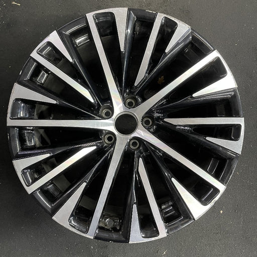 20" RZ450e 23-24 20x9.5 machined black Original OEM Wheel Rim - Front View
