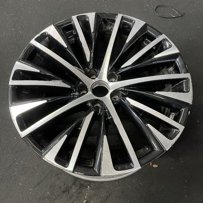 20" RZ450e 23-24 20x9.5 machined black Original OEM Wheel Rim - View 8