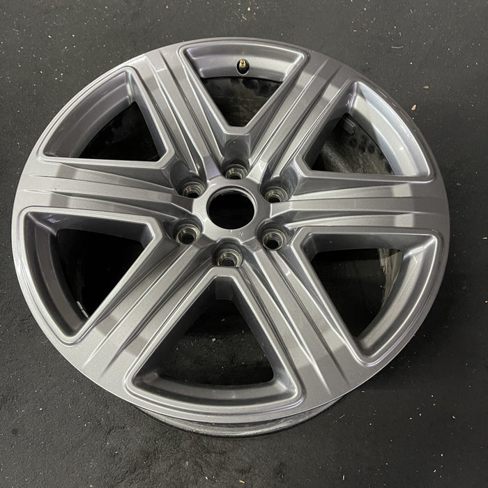 20" FORD F150 PICKUP 18-20 20x8.5, 6 spoke, , straight spoke Original OEM Wheel - Close-Up Detail