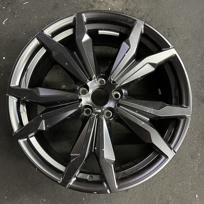 20" BMW X1 20 20x8, , w/ pockets, black pockets Original OEM Wheel Rim - Side Profile