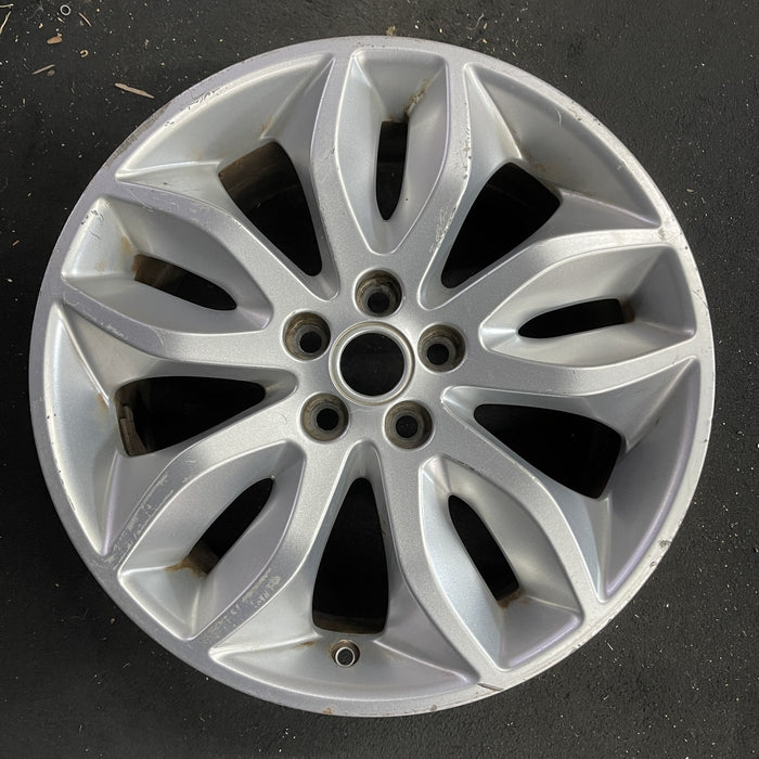 18" LR2 11-15 18x8 , Original OEM Wheel Rim - Angle View