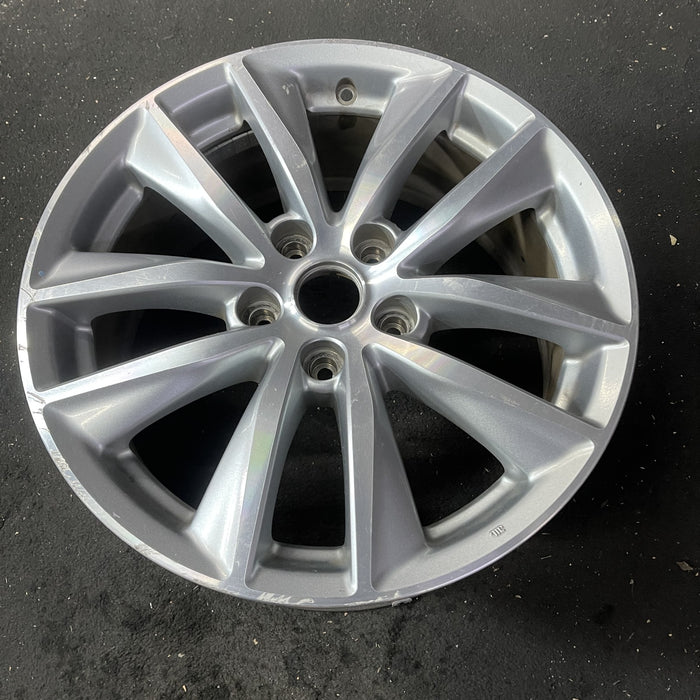 17" INFINITI Q50 16-17 17x7.5 , , machine finish Original OEM Wheel Rim - Close-Up Detail