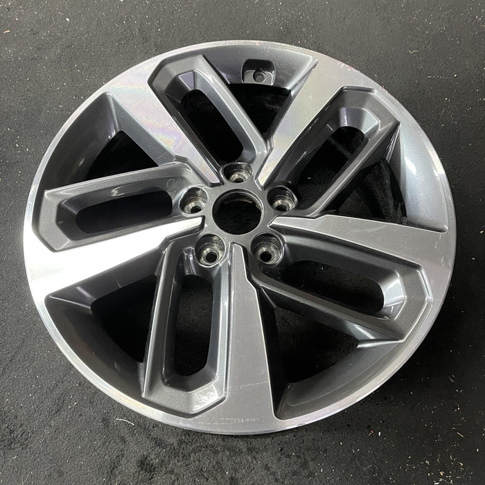 18" KONA 18 18x7.5 Original OEM Wheel Rim - Close-Up Detail