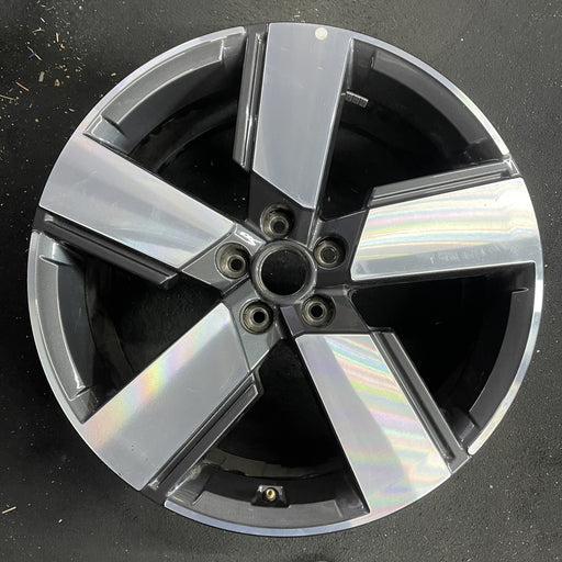 20" SANTA FE 24 gasoline, 20x8.5 Original OEM Wheel Rim - Angle View